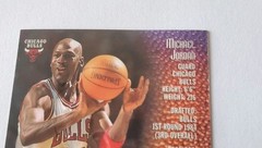 MICHAEL JORDAN #287 EMBOSSED 1997-98TOPPS FINEST,GREAT LOOKING CARD.