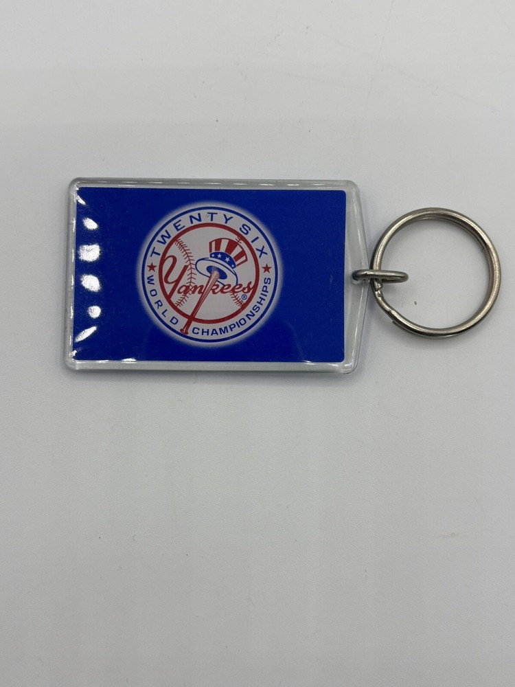 NEW YORK YANKEES 26 TIME MLB BASEBALL CHAMPS / HESS Logo Key Ring Chain Fob