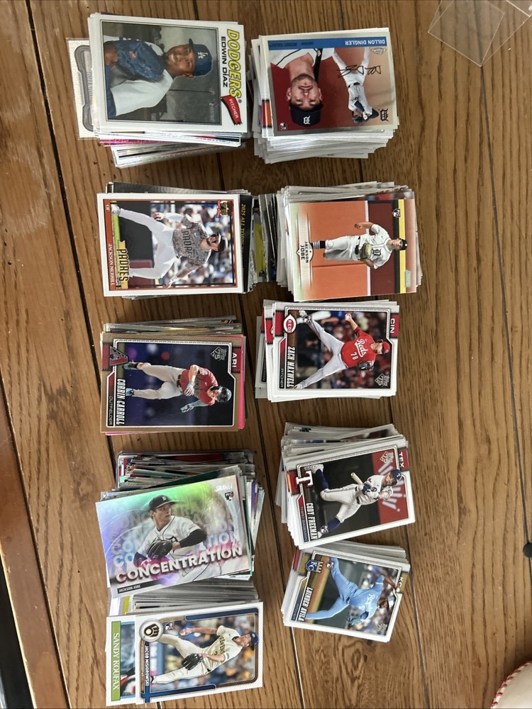 MLB Lot 921 Cards Total. 470 Inserts And 451 Rookie Cards