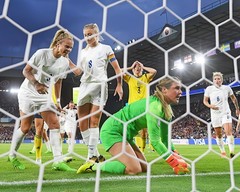 Rachel Daly Leah Williamson Congratulate Euro 8×10 Photo Print Soccer Poster