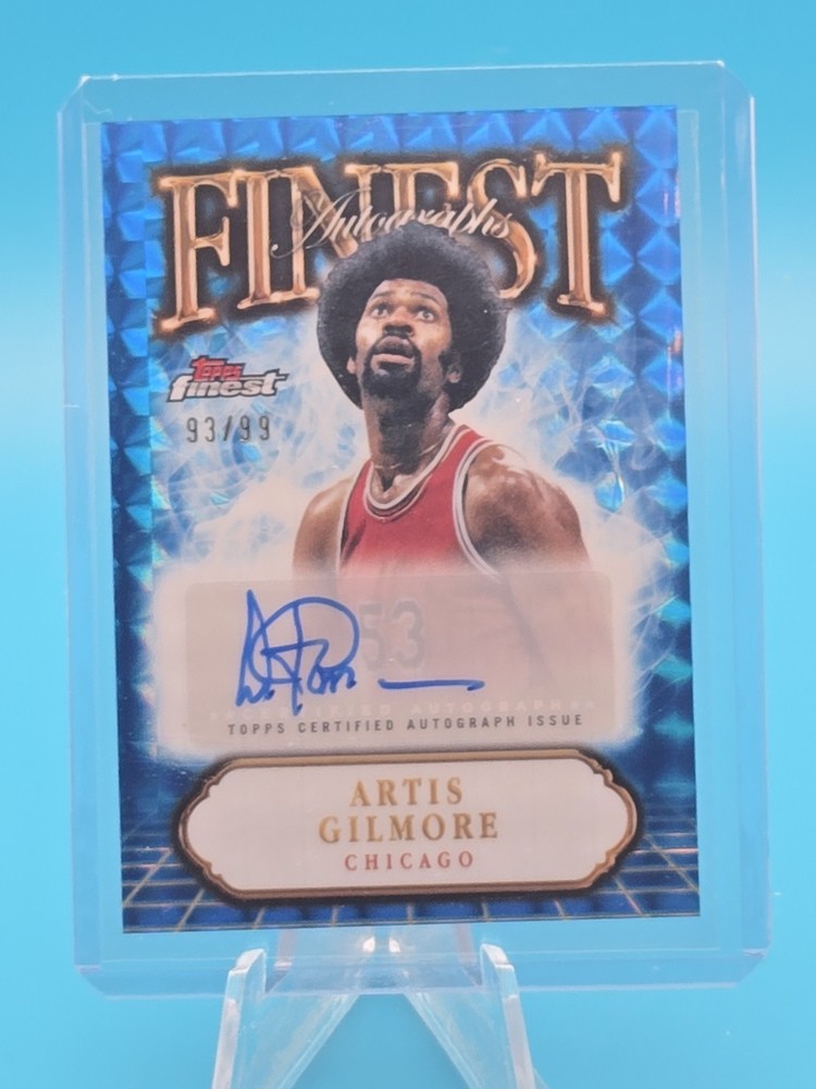 2024-25 Topps Finest – Finest Autographs Artis Gilmore BLUE X-FRACTOR 93/99