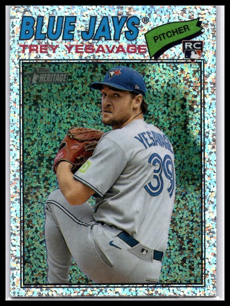 2026 Topps Heritage – Trey Yesavage #245 Chrome Silver Sparkle Refractor (RC)