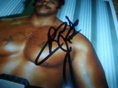 ROCKY JOHNSON (RIP) AUTOGRAPHED/SIGNED 8×10 PHOTO WWF–THE ROCK DWAYNE JOHNSON