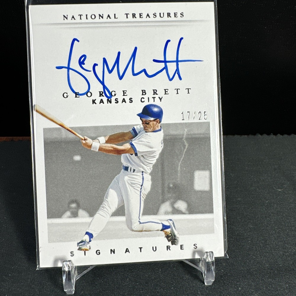 17/25 GEORGE BRETT HOF RETRO AUTO 2021 Panini National Treasures #RS-GB ROYALS !