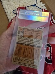 (L) Artis Gilmore Signed Bulls Jersey HOF 11 Chicago 1976-1982 W/ Old Topps Card