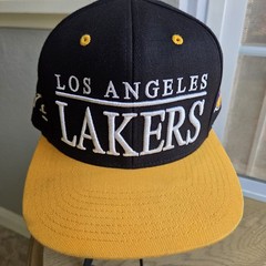 Mitchell Ness LA Lakers Snapback Hat Corduroy Black Gold Hardwood Classics Cap