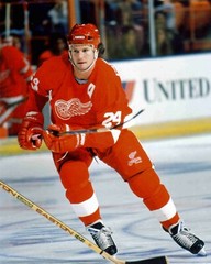 BOB PROBERT 8X10 PHOTO HOCKEY RANGERS RED WINGS PICTURE NHL