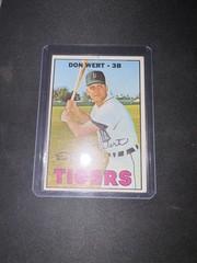 1967 Topps – Don Wert #511 Small Crease