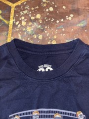 Notre Dame Fighting Irish Football 2017 The Shirt Men’s Size Medium Crew Neck