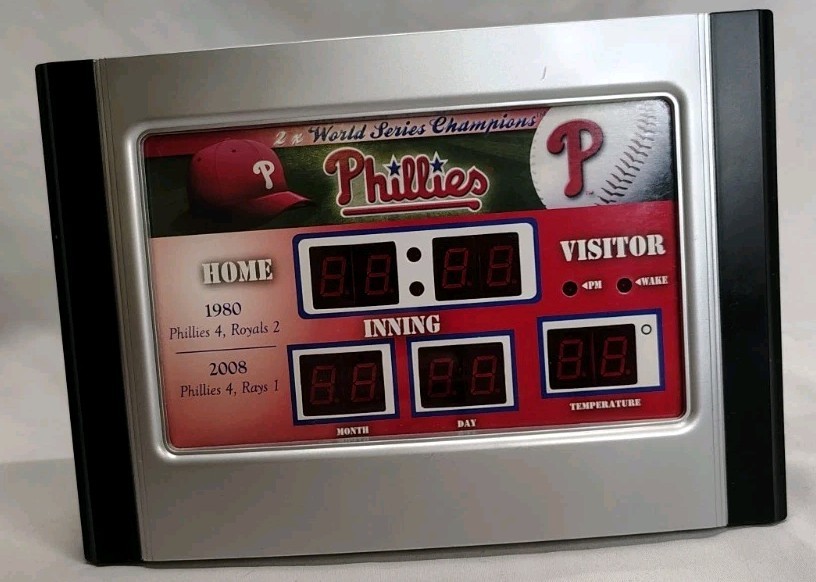 PHILADELPHIA PHILLIES SCOREBOARD ALARM CLOCK WITH 3 DIF. SOUNDS WORLD SERIES