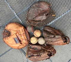 Vintage Baseball Glove Mitt Lot Spalding Rawlings