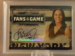 2005 PLAYOFF PRESTIGE FANS OF THE GAME AUTOGRAPH #FG-4 SUE BIRD – PSA EX-MT 6