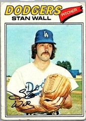 Stan Wall 1977 Topps Los Angeles Dodgers