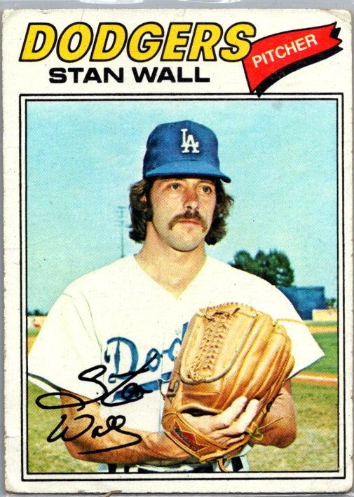Stan Wall 1977 Topps Los Angeles Dodgers