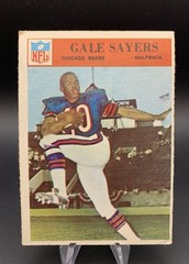 1966 Philadelphia – Gale Sayers #38 RC GD-VG