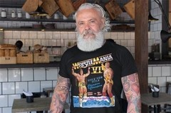 Wrestlemania 6 VI Warrior vs Hulk Ultimate Challenge T-shirt