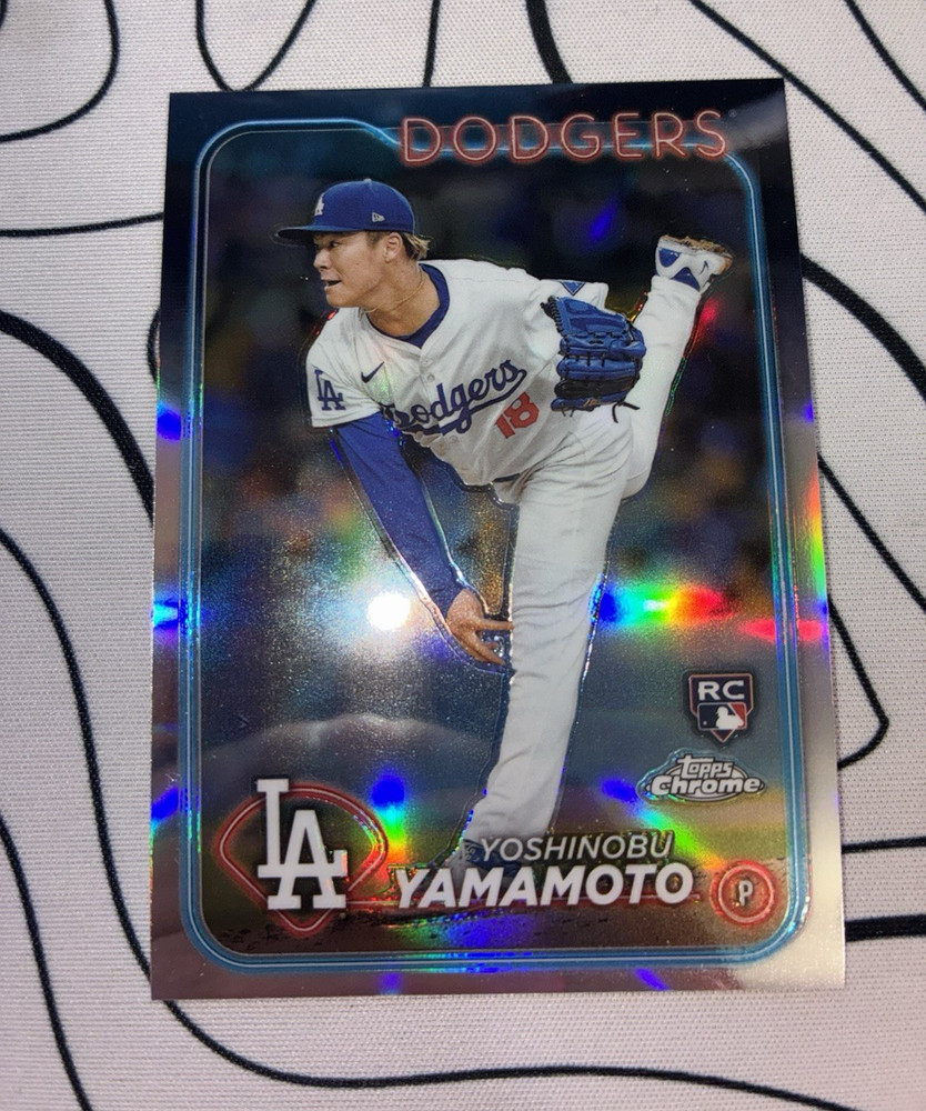Topps 2024 Topps Chrome Yoshinobu Yamamoto RC #18 Refractor Dodgers