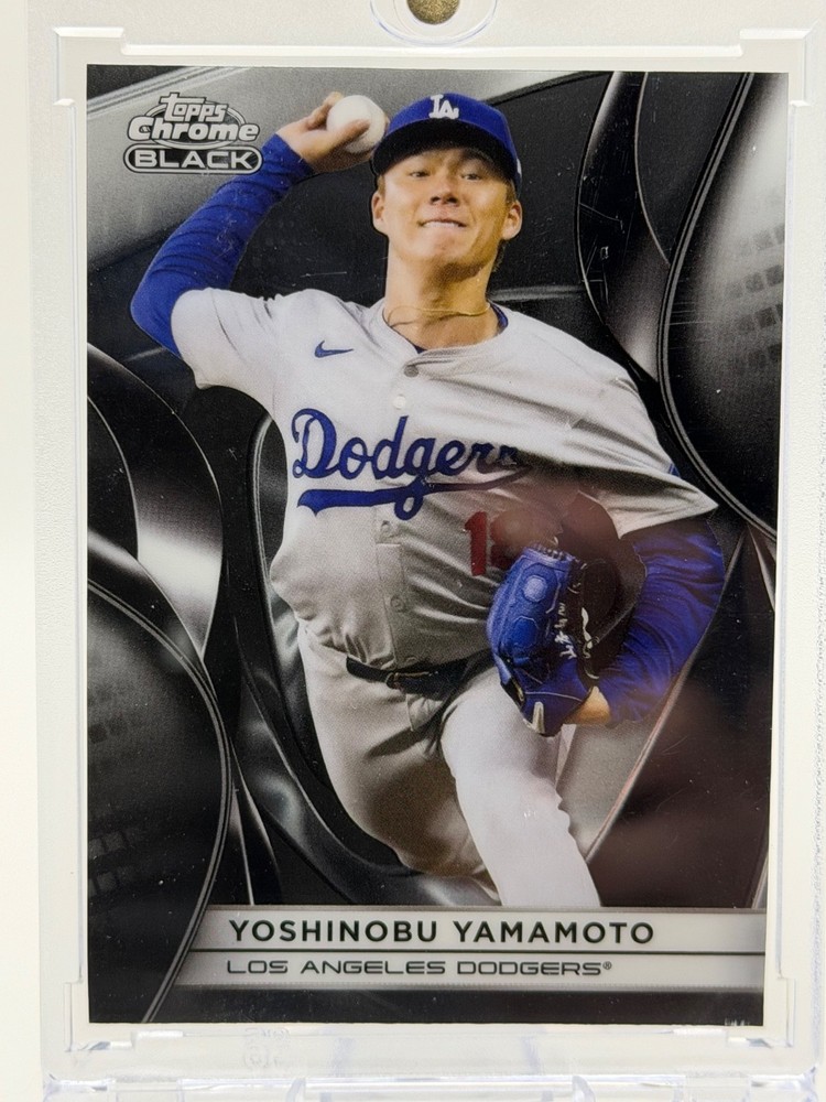 2025 Topps Chrome Black Yoshinobu Yamamoto 64