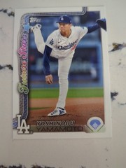 Topps Yoshinobu Yamamoto Dodgers 2024 Chrome Rookie Base #18