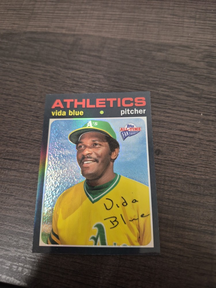 03 Topps Fan Favorites Vida Blue Refractor #81/299 A&rsquo;s