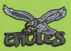 4&Prime; x 2-1/2&Prime; Embroidered Iron On Patch Retro – Philadelphia Eagles (1985-95)