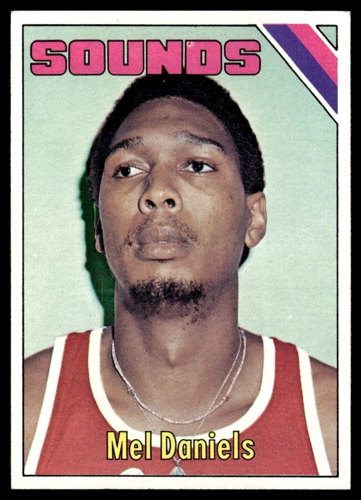 1975-76 Topps Basketball Card Mel Daniels Memphis Sounds #292 EX-MT+