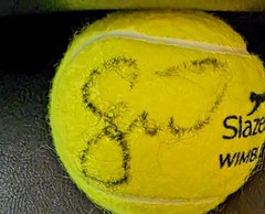 SERENA AND VENUS WILLIAMS AUTOGRAPHED WIMBLEDON TENNIS BALL+BALL HOLDER