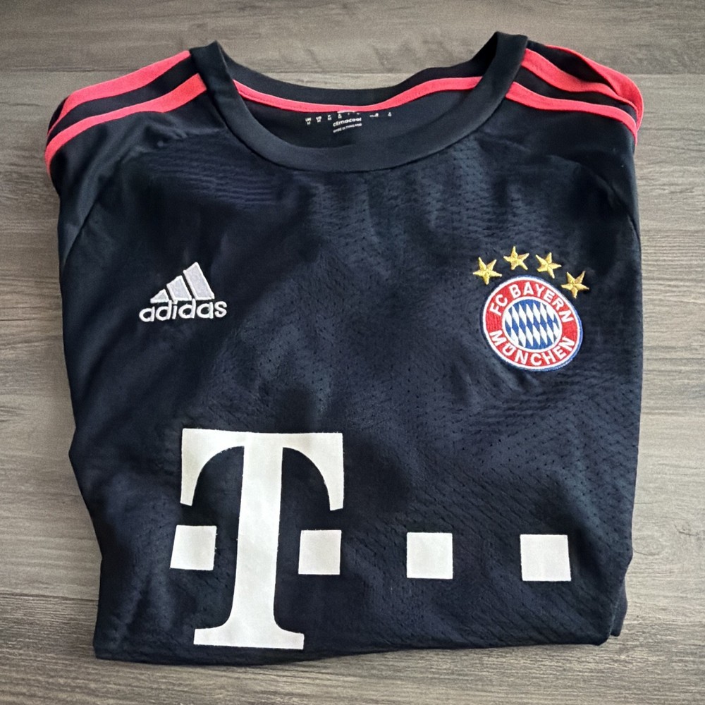 2015/16 Bayern Munich #9 Lewandowski Third Jersey, Size: Medium