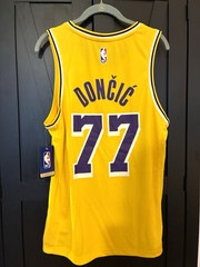 Fanatics Branded Fast Break Luka Doncic #77 Lakers Jersey-Men&rsquo;s Small-NWT