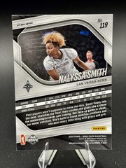 2025 Panini Prizm WNBA #119 NaLyssa Smith White Seismic Prizms 2