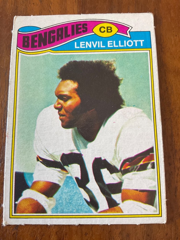1977 Topps MEXICAN #71 Lenvil Elliott of the Cincinnati Bengals / Bengalies