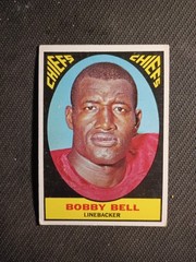 1967 Topps Bobby Bell #69 Kansas City Chiefs HOF No Creases