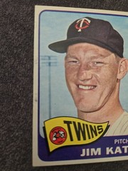 1965 Topps – Jim Kaat #62 Name Misspelled as Katt