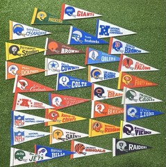 Lot of 32 Vintage NFL Football Team Mini Pennants 4×9 Inches 1970&rsquo;s