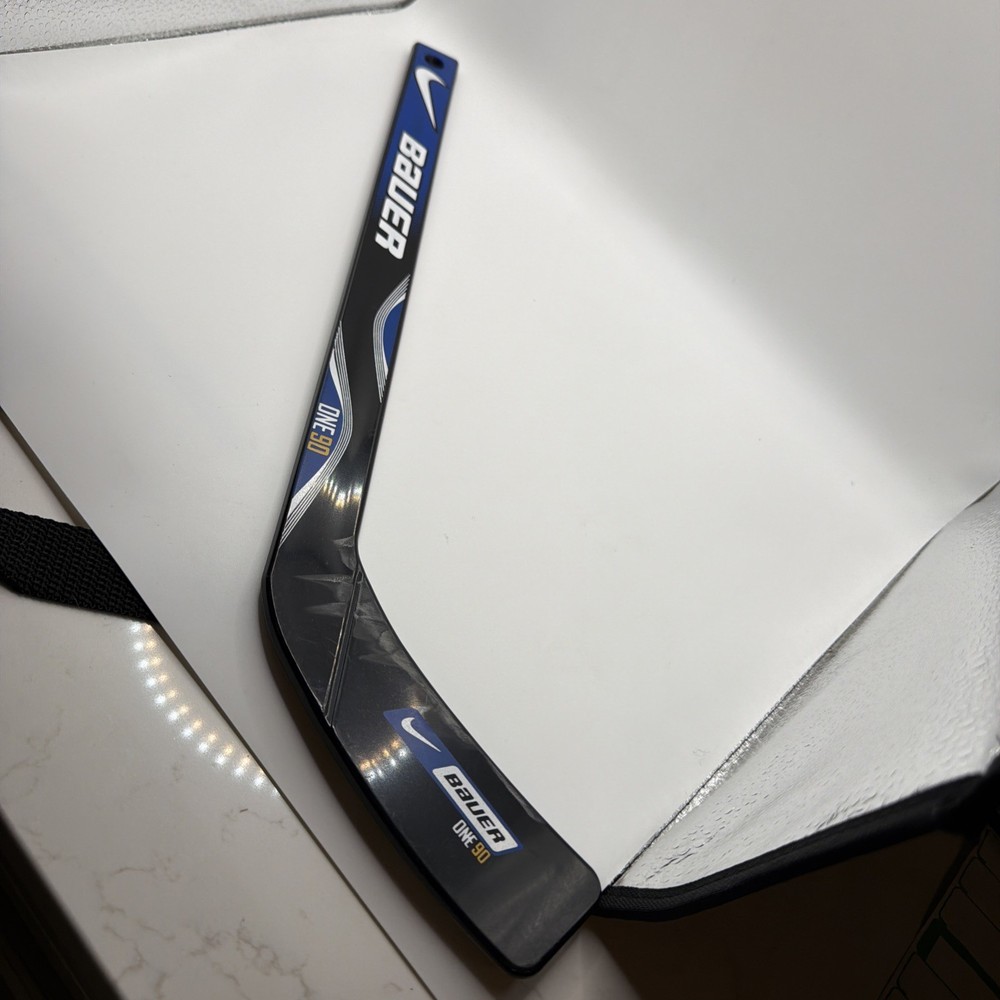 Nike Bauer One 90 Hockey Stick – Plastic Mini Hockey Stick – 18&Prime;x5&Prime;