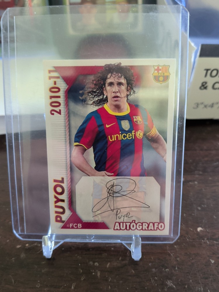 2010 2011 Panini FC Barcelona Carles Puyol Auto Autografo #35 Mint