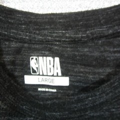 NBA Logo Short Sleeve T-Shirt. Thin, stretch material.Dark Gray Heather/Black. L