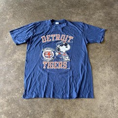 1988 Detroit Tigers Sn00py Cartoon Men Women Classic Navy T shirt HN6923