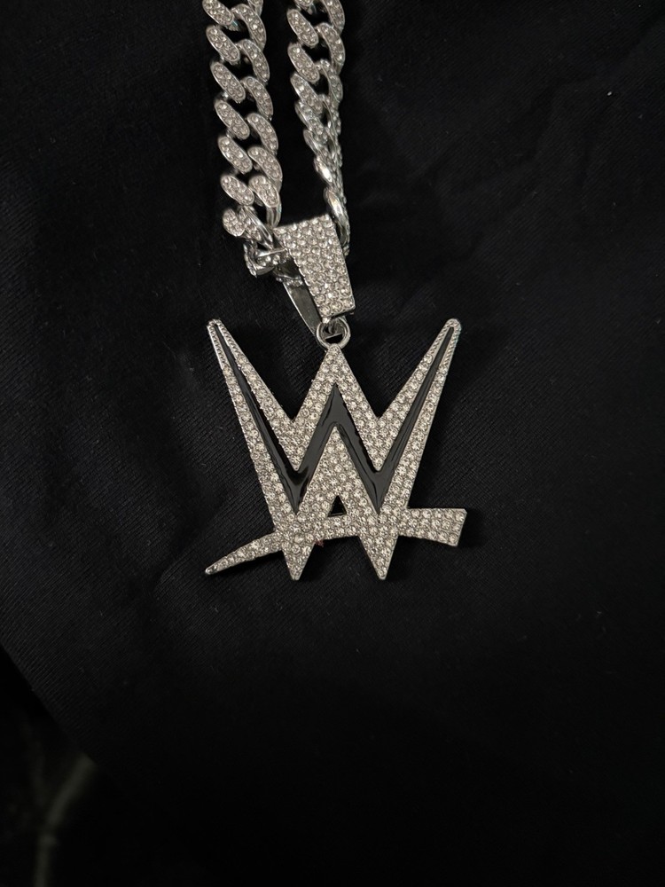WWE Chain 20&Prime; Iced Out Pendant Necklace Wrestling Fan Fashion Jewelry