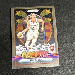 2025 Panini Prizm WNBA – Groovy Paige Bueckers #12 (RC)