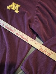Antigua Men&rsquo;s Minnesota Golden Gophers Maroon Quarter Zip Pullover Textured