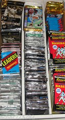 HUGE Lot of 100 Unopened Old Vintage Baseball Cards in Wax Cello Rack Packs