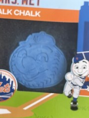Mr. And Mrs.Met Sidewalk Chalk Stadium Fan Giveaway New York Mets 5/15/22