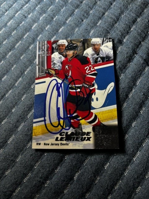 Claude Lemieux 1999/00 Pacific Omega Signed Card Rare Signature SP Auto RIP
