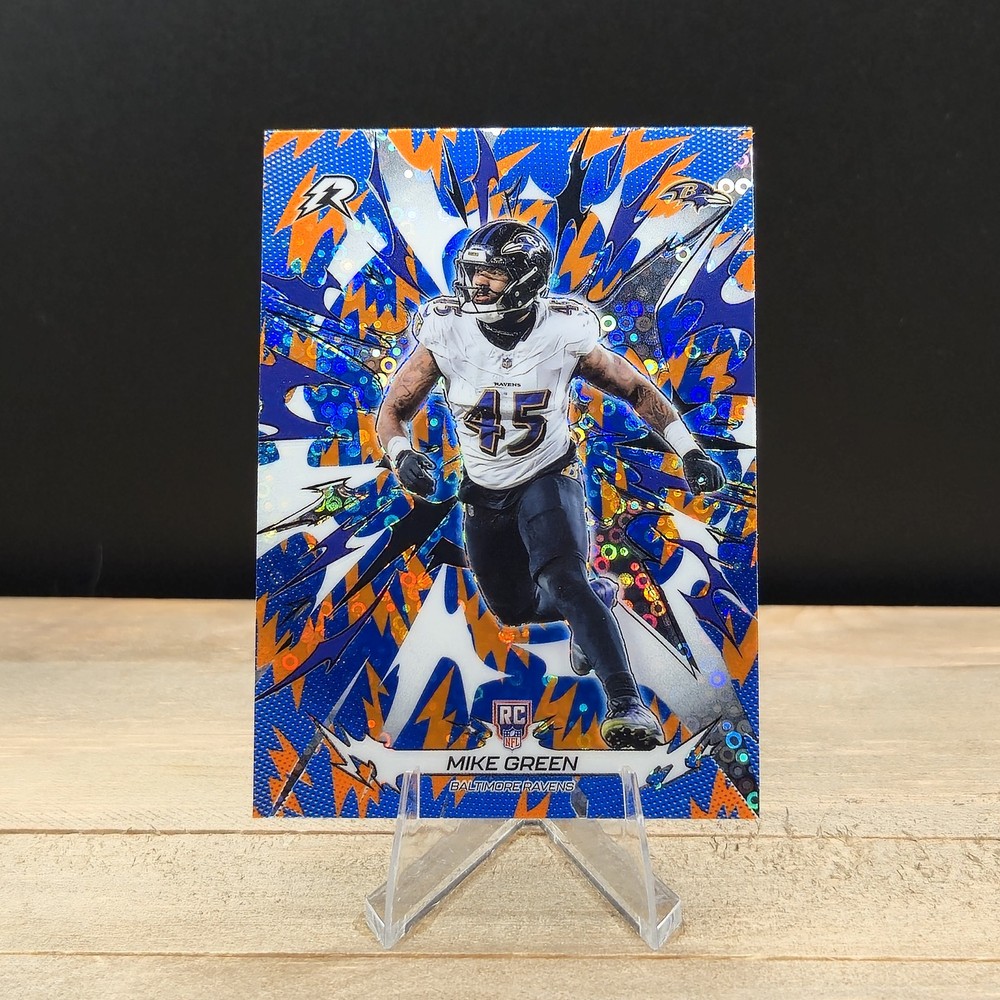 2025 Topps Resurgence #108 Mike Green Blue & Orange Spark Refractor