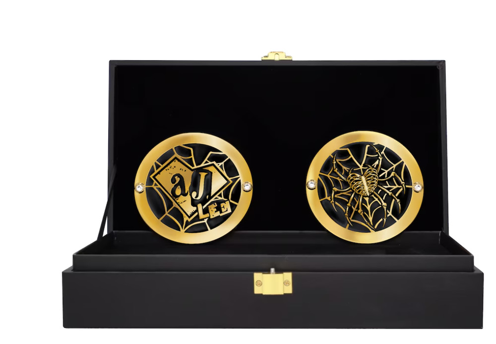 Official WWE aj lee Side Plate Box Set for Title Belt fanatics