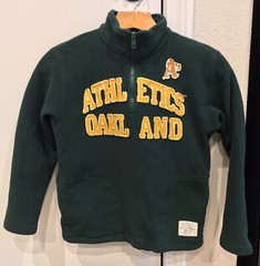 Uniqlo x MLB Oakland Athletics Pullover Fleece Sweatshirt Jacket Boys Large