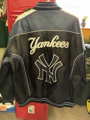 Vintage New York Yankees Leather Big Graphic Jacket! Rare Color way! 2XL.