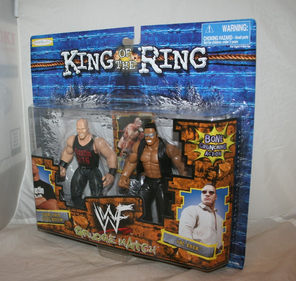 (1) WWF 2 Pack KING OF THE RING GRUDGE MATCH AUSTIN SCSA ROCK Action Figure Set