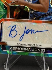 Brionna Jones Auto Green Cracked Ice 🏀 2022 Panini Prizm WNBA Connecticut Sun